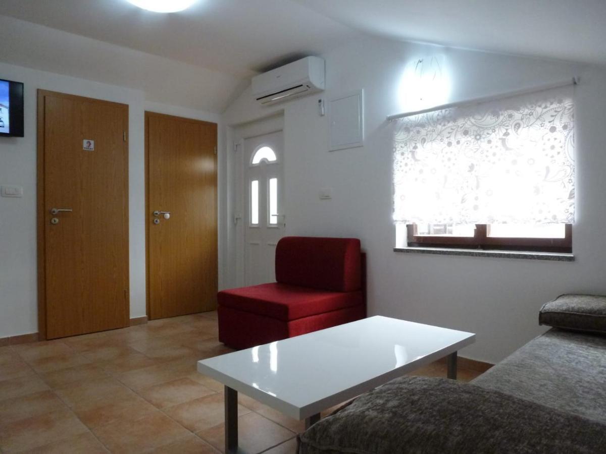 Apartmani Veronika Nin Εξωτερικό φωτογραφία