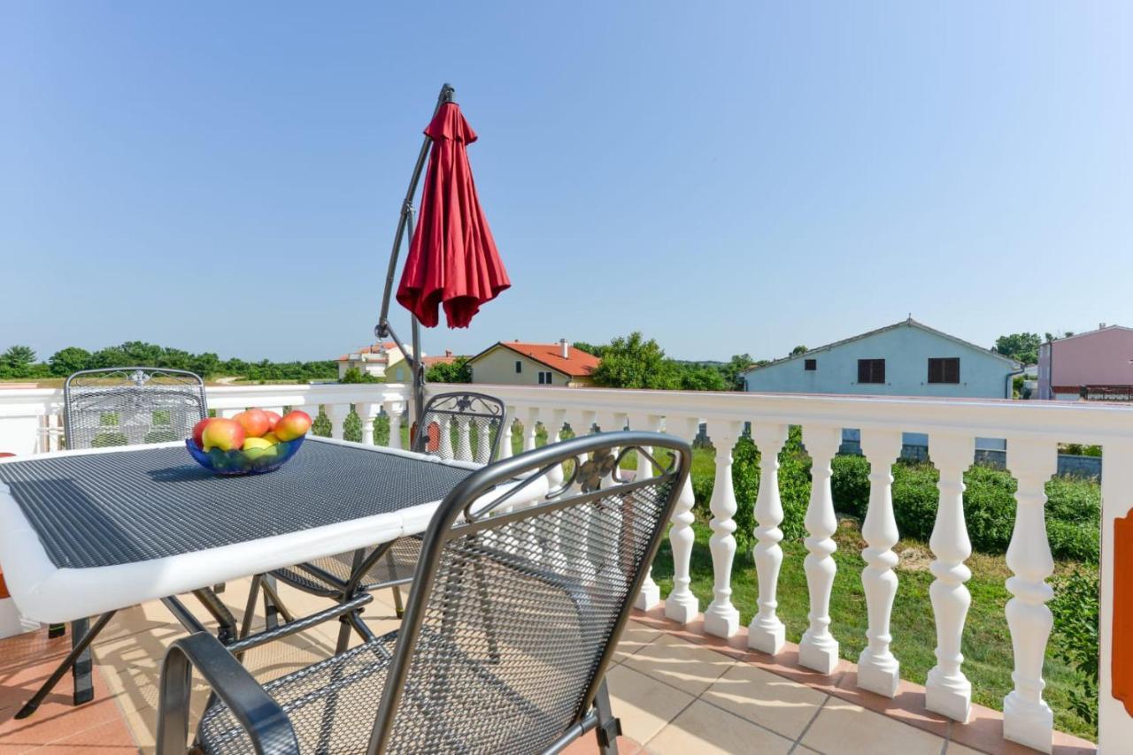 Apartmani Veronika Nin Εξωτερικό φωτογραφία